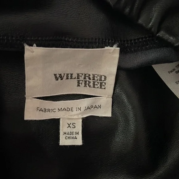 Beautiful Aritzia Wilfred Free faux leather leggings - Picture 5 of 6